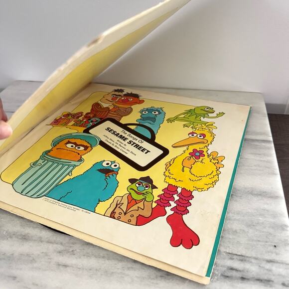 Vintage | The Songs of Sesame Street Original Cast 1970 Storybook Vinyl Record - Picture 4 of 9